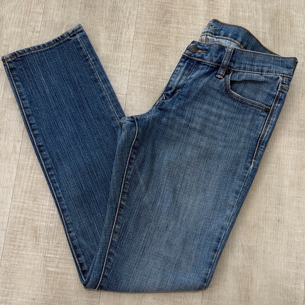 Old Navy- The Diva Jeans Women’s Size 6 Medium Wash Denim
